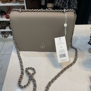 NWT Tory Burch Logo Pebbled Adjustable Chain Shoulder Bag  MSRP: $395